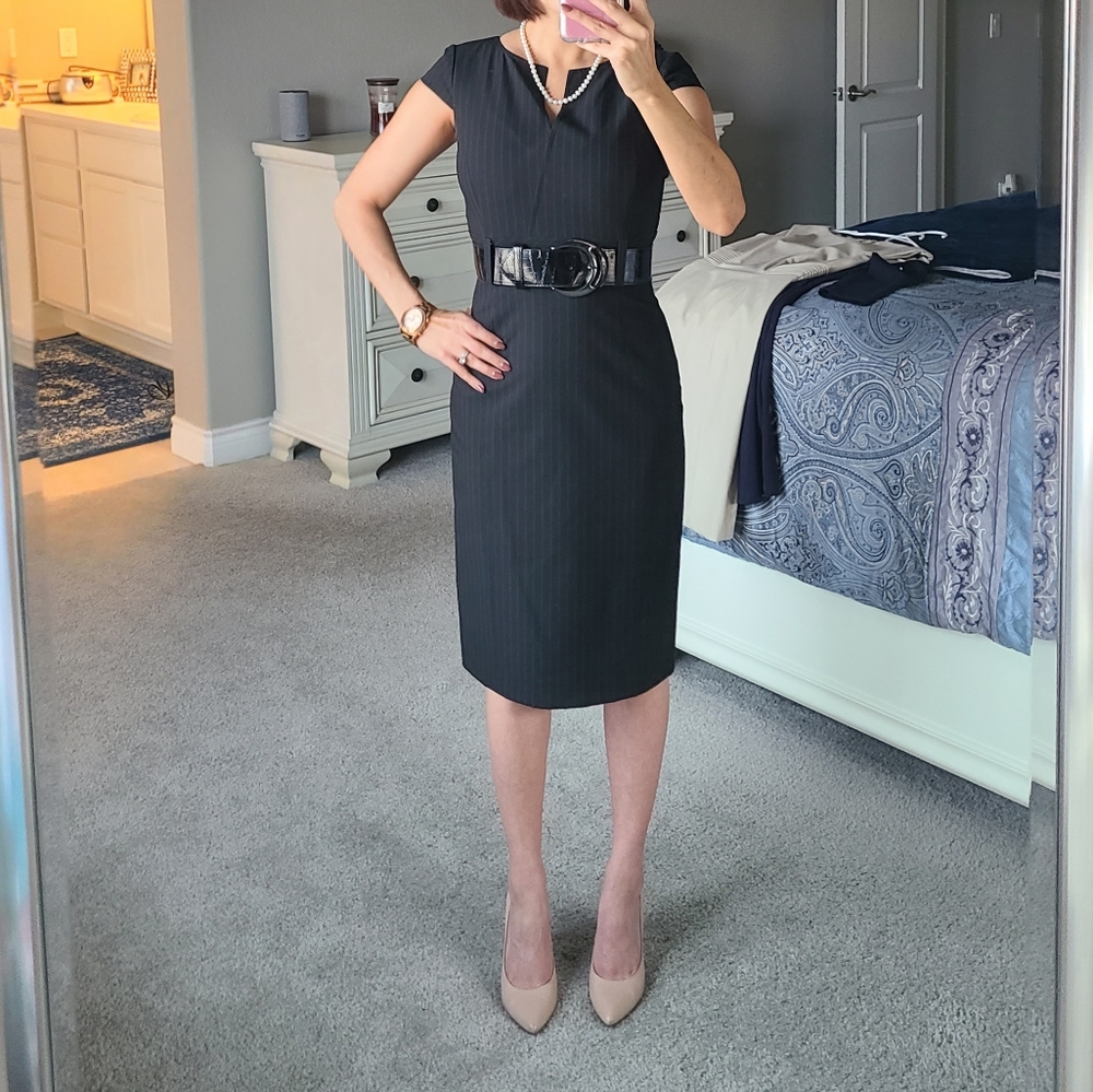 Professional Dress - Picture 4 of 6